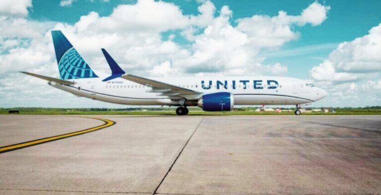 united airlines flight ua770 emergency diversion